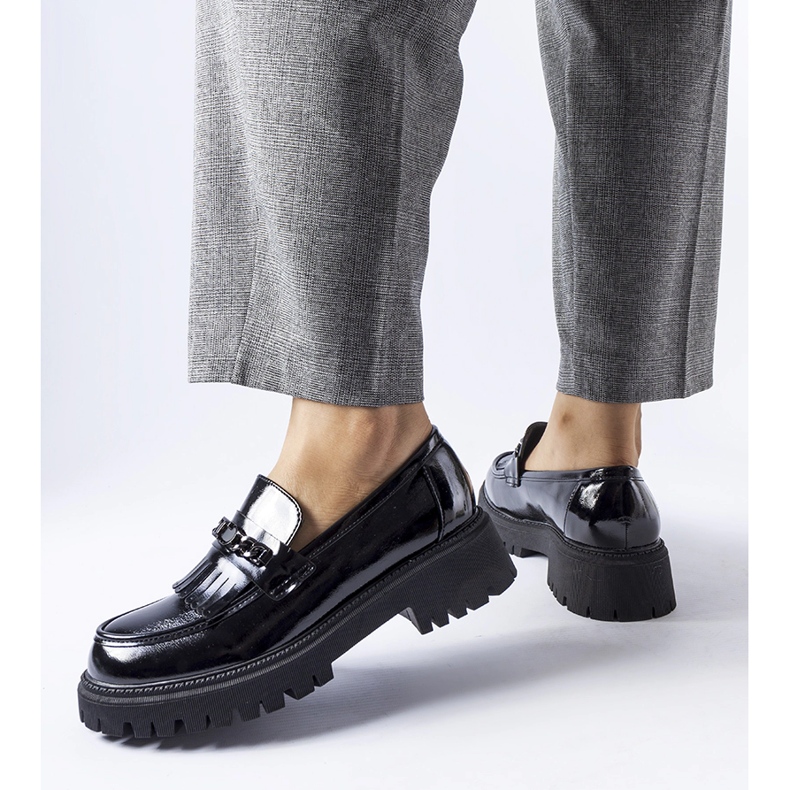 Mocassins vernis noirs avec boucle par Agordina le noir 1 Mocassins vernis noirs avec boucle par Agordina le noir 1