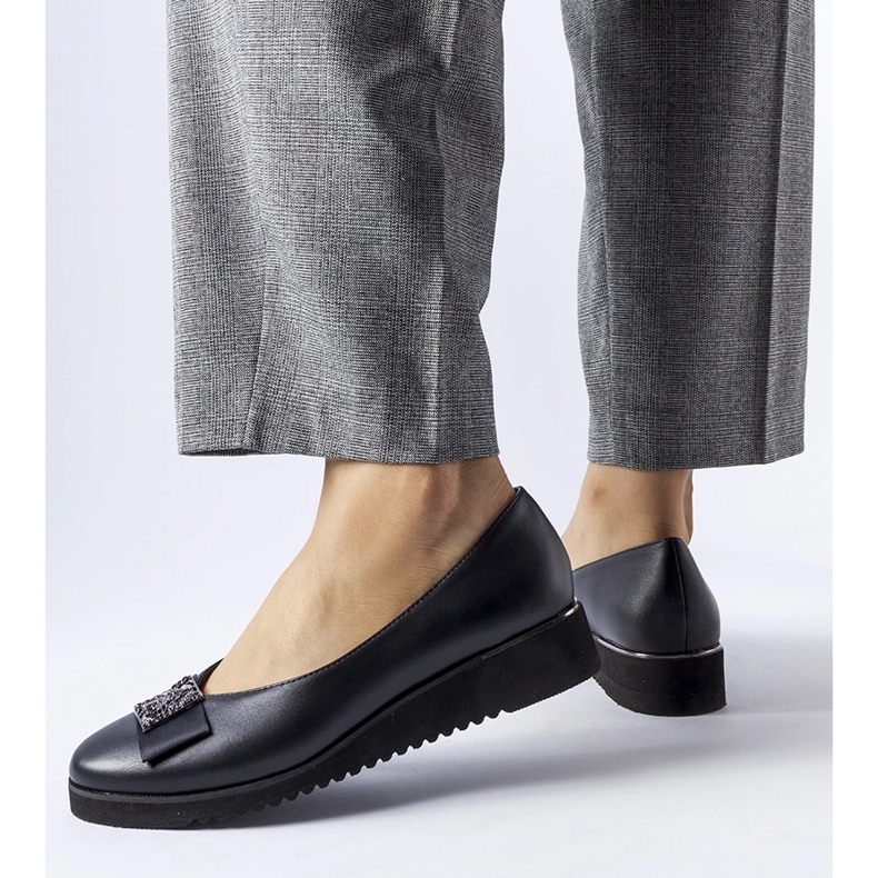 Ballerines noires avec un noeud sur la cale 1