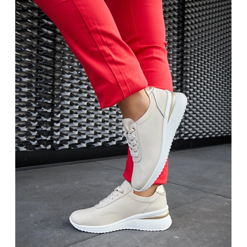 Baskets compensées en cuir beige par Federico 1