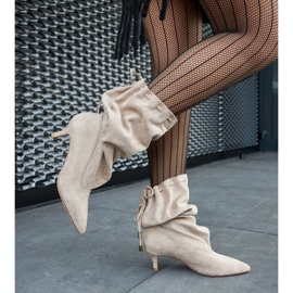 Bottines basses à enfiler en éco-daim en daim beige 1