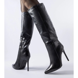 Bottines à talons hauts Serpent isolées noires le noir 1