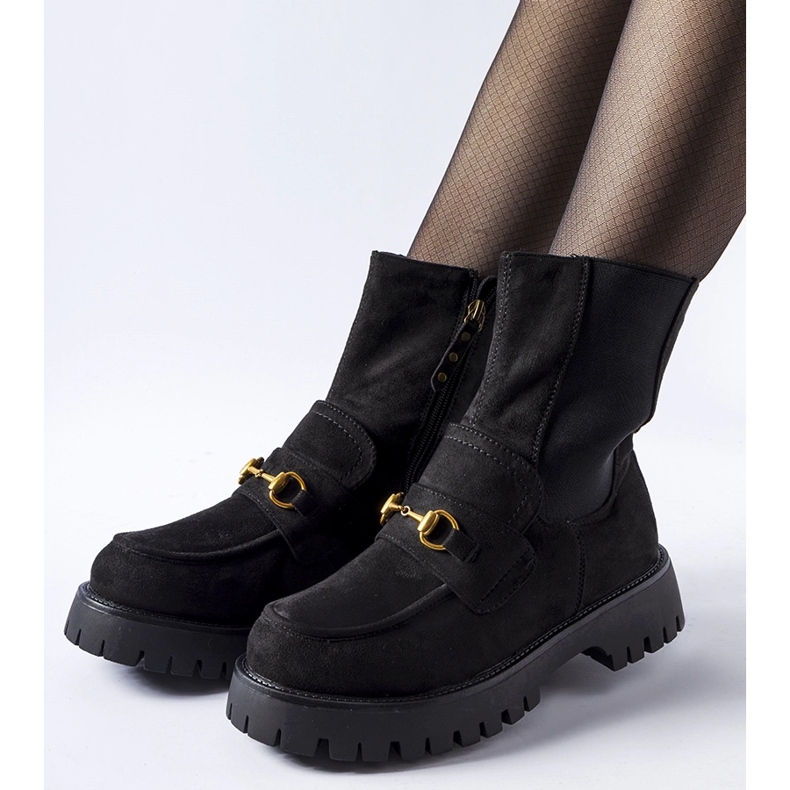 Bottes isolées noires avec boucle Overlook le noir 1 Bottes isolées noires avec boucle Overlook le noir 1