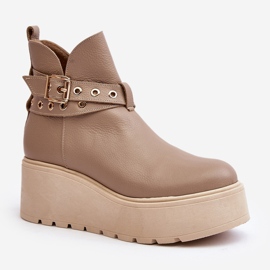 Bottines Femme En Cuir Sur Plateforme Compensée Avec Bretelles Zazoo 1752 Beige 1 Bottines Femme En Cuir Sur Plateforme Compensée Avec Bretelles Zazoo 1752 Beige 1