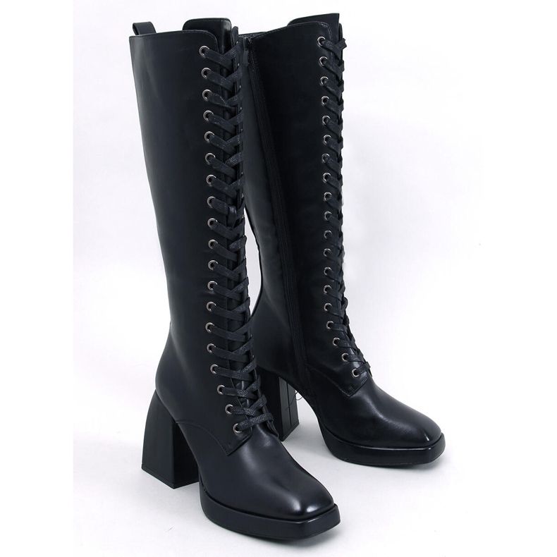 Wednesday Bottines noires à lacets et talon large 1