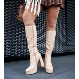 Bottes beiges avec plateforme et talon de Zoccorino 2
