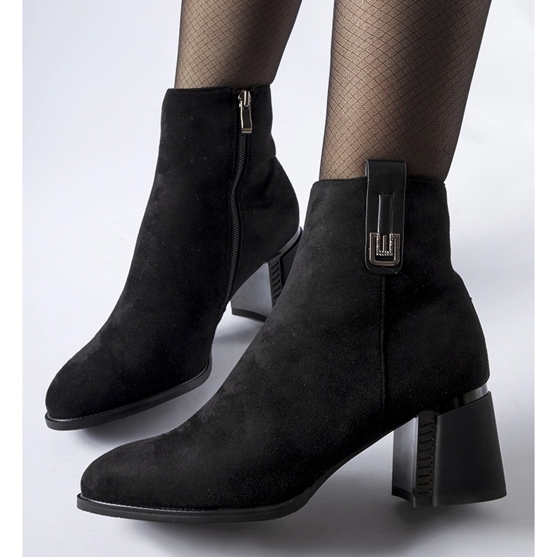 Bottines isolées noires par Bangor le noir 1