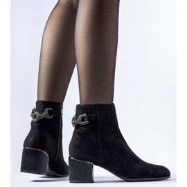 Bottines noires avec chaîne en éco-daim Fenughedu le noir 2