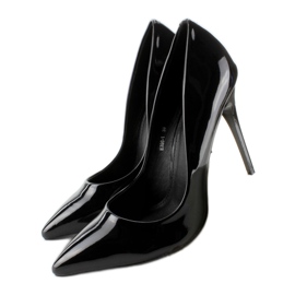 Vernis uni E396 Clous noirs le noir 1