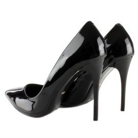 Vernis uni E396 Clous noirs le noir 3