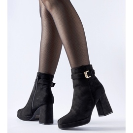 Bottines à talons hauts Caio classiques isolées noires le noir 2