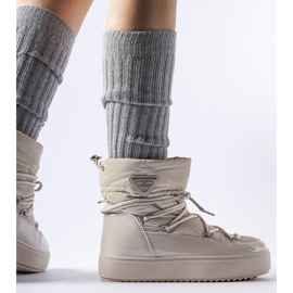 Bottes de neige vernies beiges avec bande élastique de Calogero 1 Bottes de neige vernies beiges avec bande élastique de Calogero 1