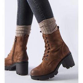 Bottines à talons en daim marron Romilda le noir 2