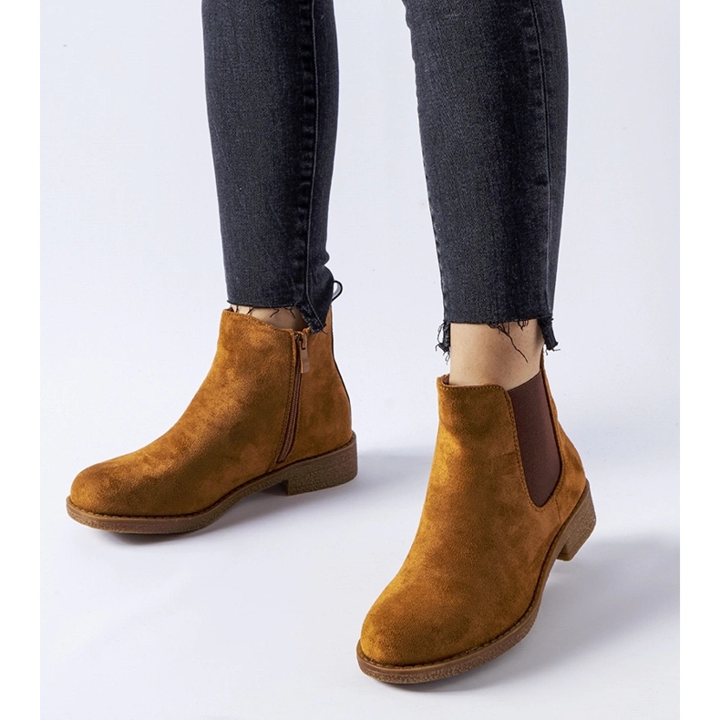 Bottines Chelsea isolées marron de Fidenzio brun 1