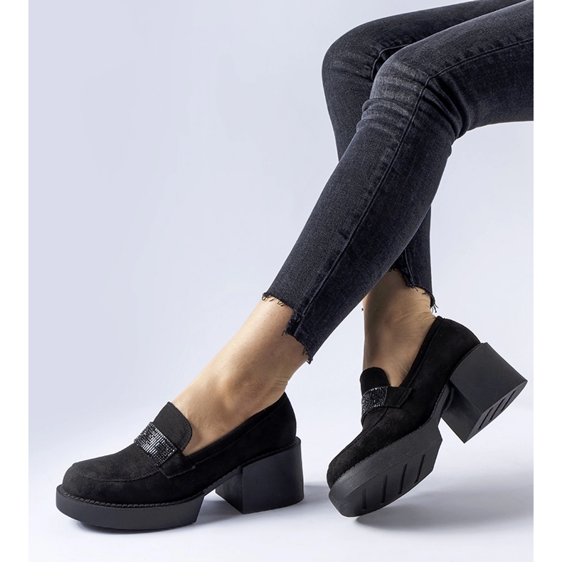 Chaussures basses noires avec un énorme talon Harrisburg le noir 1 Chaussures basses noires avec un énorme talon Harrisburg le noir 1