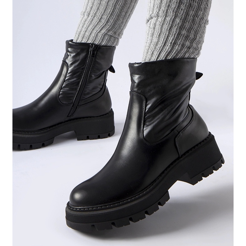 Bottines noires avec tige décorative par Garrett 2