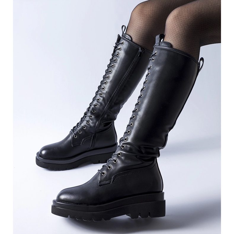 Travailleurs noirs de Padernello à longue isolation 1