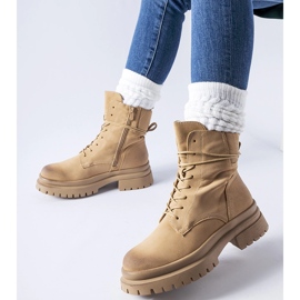 Bottines beiges à bout usé de Vadnais 2