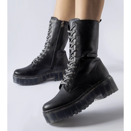 Bottes isolées noires vernies Middletown le noir 1