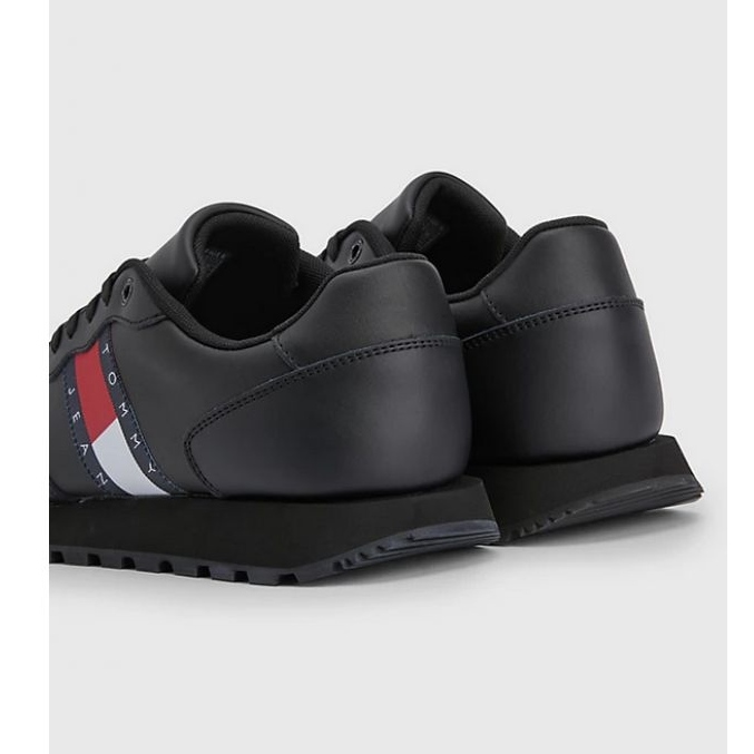 Chaussures Tommy Hilfiger Leather Runner Ess M EM0EM008980GK noir 1