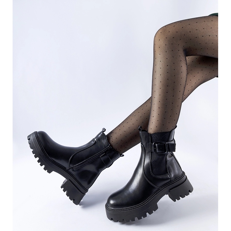 Bottes isolées noires avec boucle Casola 1