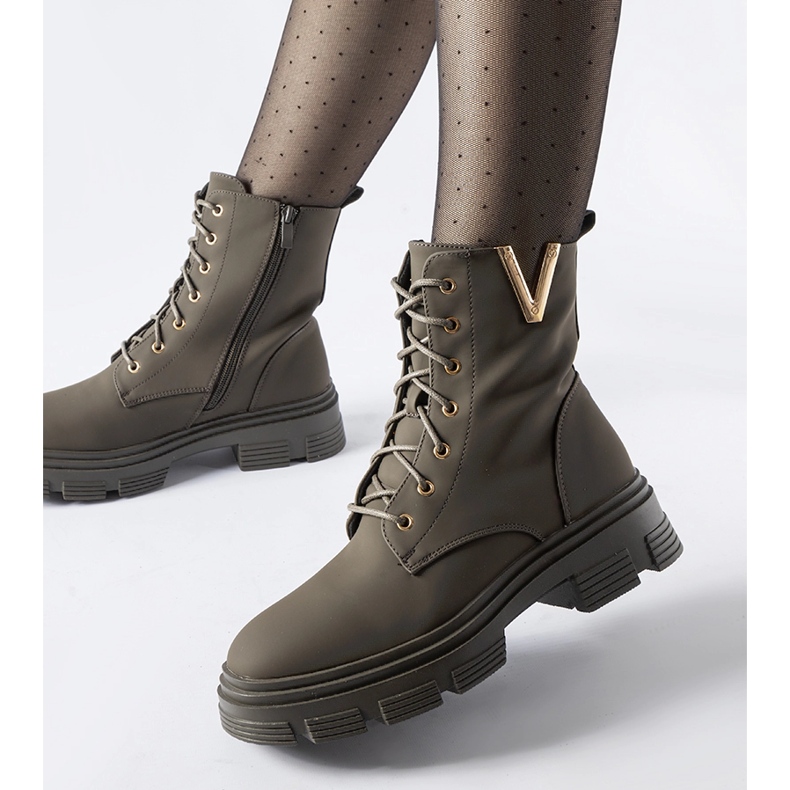 Bottines Fru isolées mates vert foncé 1