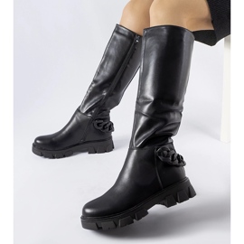 Bottines plates noires avec chaîne Armand le noir 1