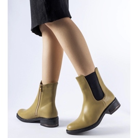Bottines Bagnoro classiques isolées olive vert 1