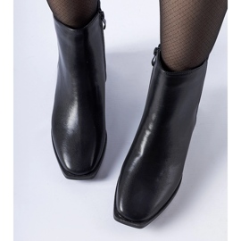 Bottines noires isolées à talon carré Boris 1