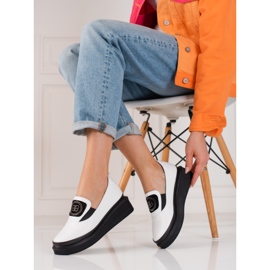 Chaussures femme en cuir blanc 1