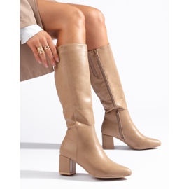 Bottes à talons beiges par Daszyński 1
