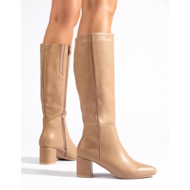 Bottes à talons beiges par Daszyński 3