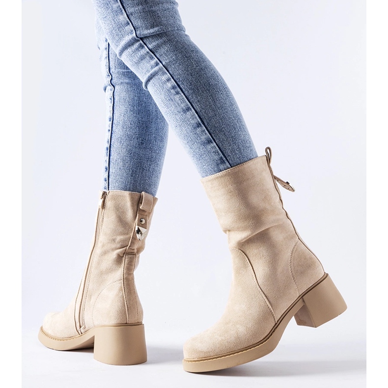 Bottines en éco-daim beige d'Agordino noir 1