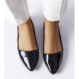 Ballerines élégantes noires de Riel le noir 1