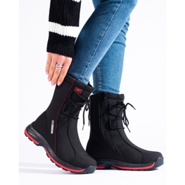 Chaussures de trekking femme avec un manteau en peau de mouton DK le noir 1