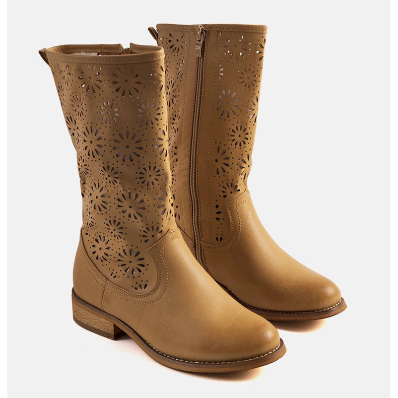 Bottines enfant ajourées marron clair par Bitsis beige 1