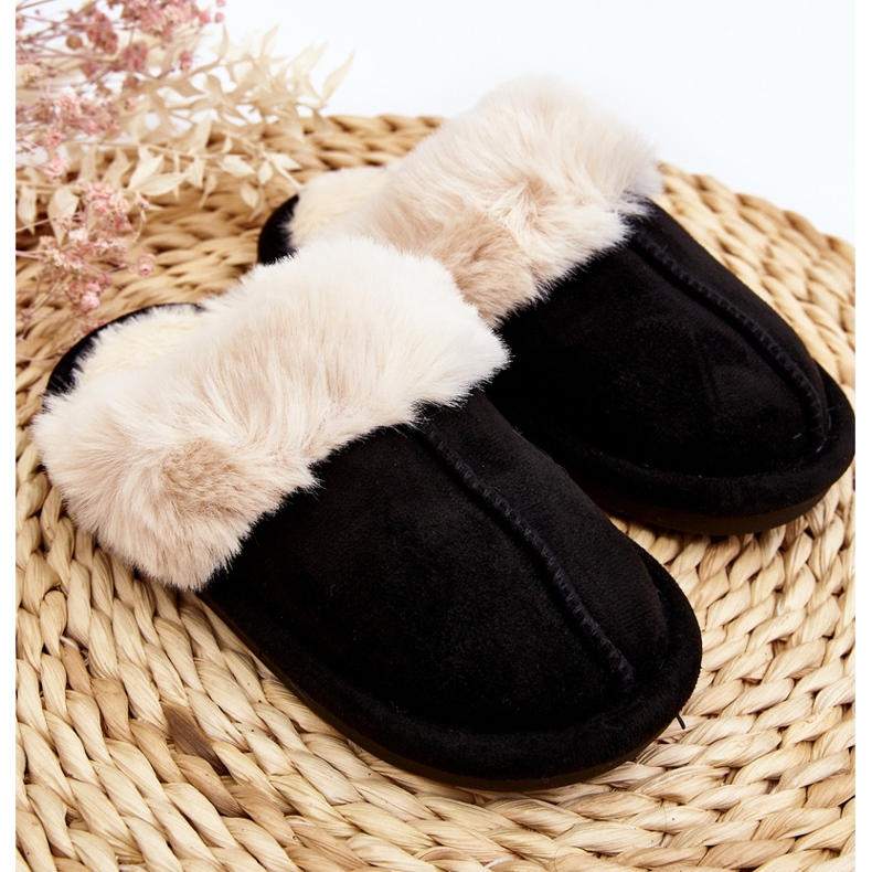 Chaussons enfants Befana noirs avec fourrure 2