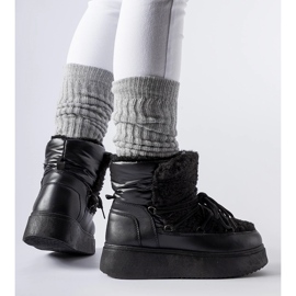 Bottes de neige noires sur une immense plateforme Elvio 1