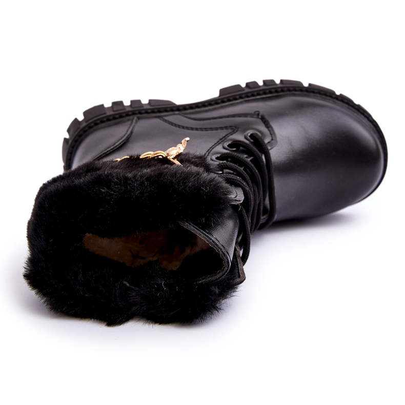 Bottes pour enfants isolés en cuir avec une chaîne noire le noir 3