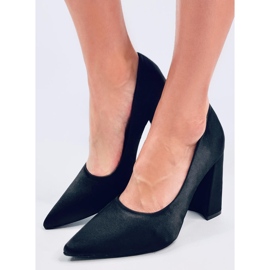 Astia Escarpins à talons hauts en satin noir le noir 2