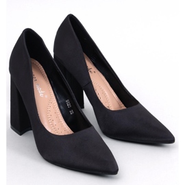 Astia Escarpins à talons hauts en satin noir le noir 1