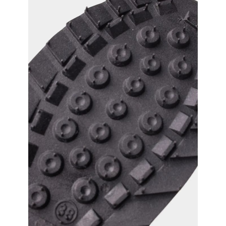 Les bottes de neige isolées légères de la femme progressent progj-21-08 noir 5