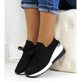 Baskets noires sur le compensé Sabelia le noir 1