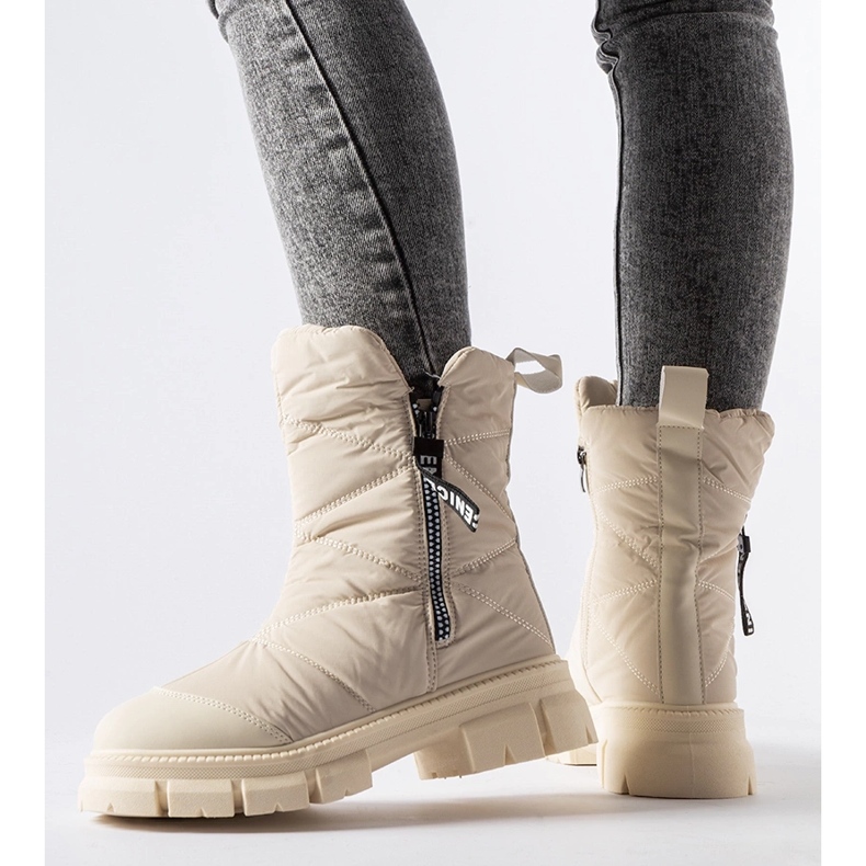 Bottes de neige Antonina matelassées isolées beiges 1 Bottes de neige Antonina matelassées isolées beiges 1
