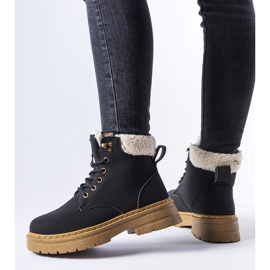 Bottes de travail isolées noires Burgondi 1