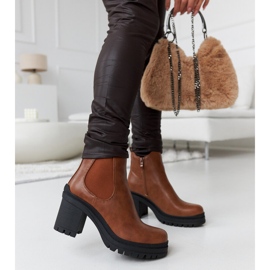 Bottines marron à talons bas de Layman brun 2