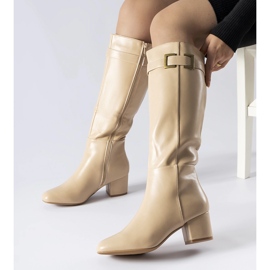 Bottes à talons hauts isolées Cerullo beiges 1