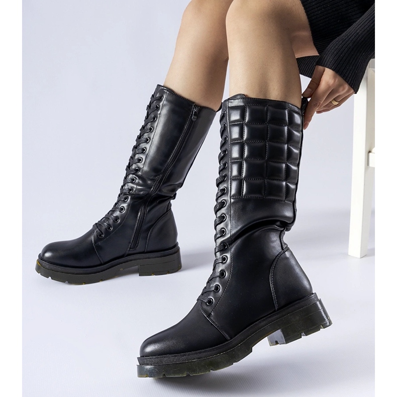 Bottines montantes noires ornées du matelassage Bel le noir 1