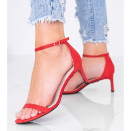Sandales rouges à talon bas par New Love 1