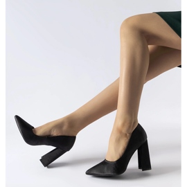 Escarpins à talons hauts en satin noir de Gonzalez le noir 2