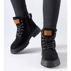 Travailleurs Stevens isolés noirs 1